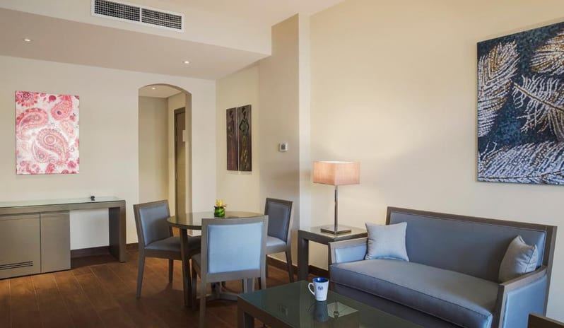 middle-east-holidays-ras-al-khaimah-the-cove-rotana-resort-club-cove -family-room