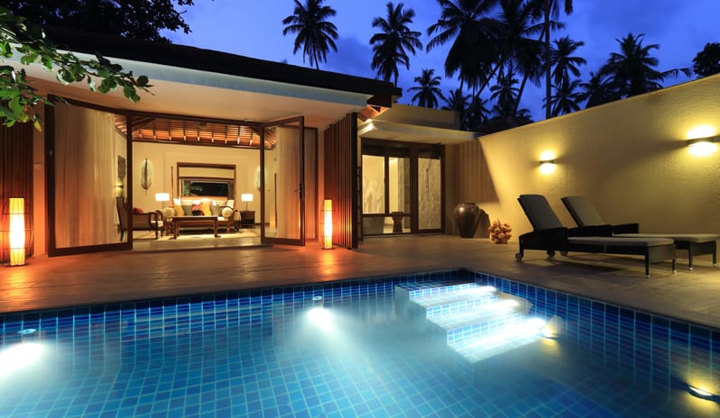 indian-ocean-holidays-sri-lanka-anantara-peace-haven-tangalle-resort-hotel-garden-pool-villa-exterior