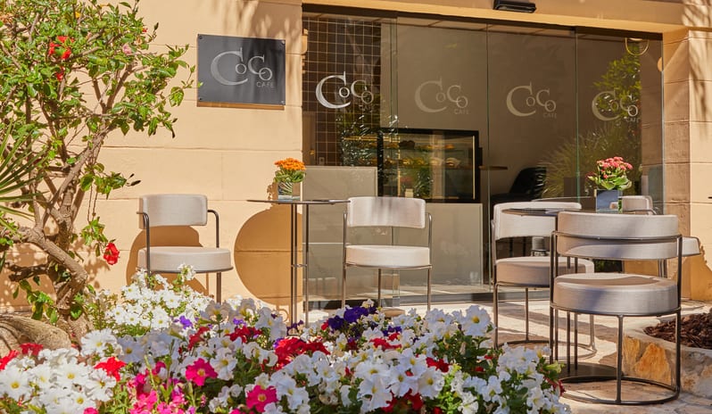 europe-holidays-spain-majorca-secrets-mallorca-villamil-resort-spa-hotel-coco-café