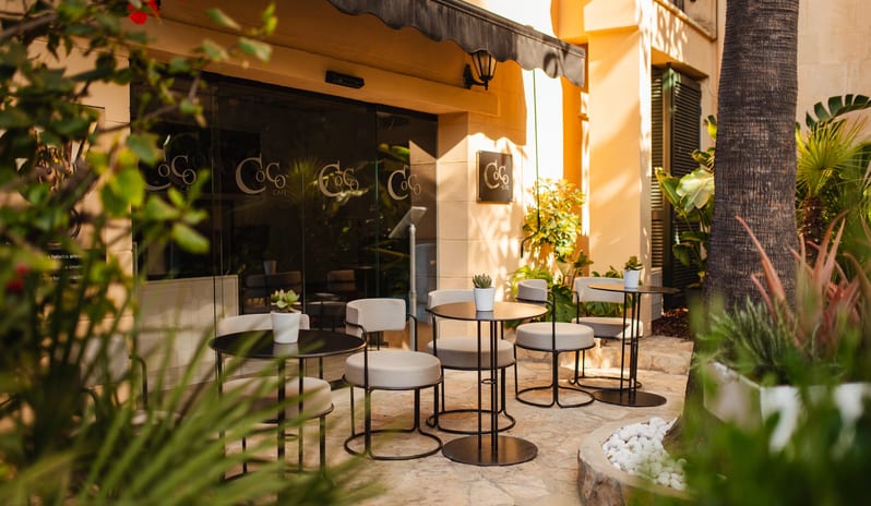 europe-holidays-spain-majorca-secrets-mallorca-villamil-resort-spa-hotel-coco-café