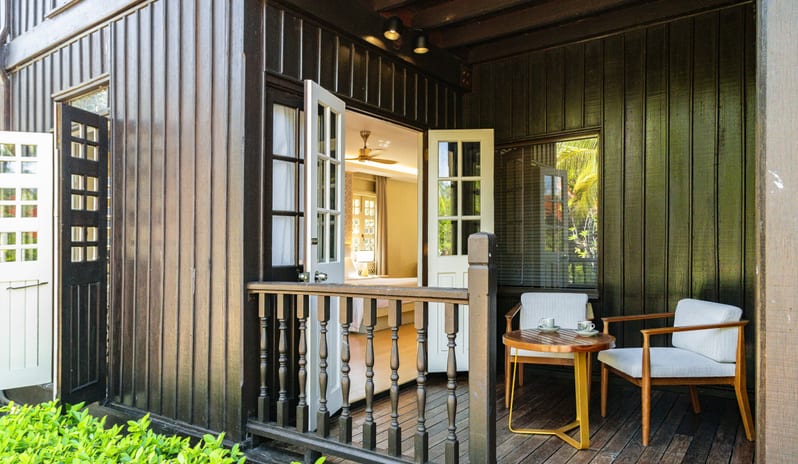 asia-holidays-malaysia-langkawi-pelangi-beach-resort-spa-langkawi-garden-family-room-verandah