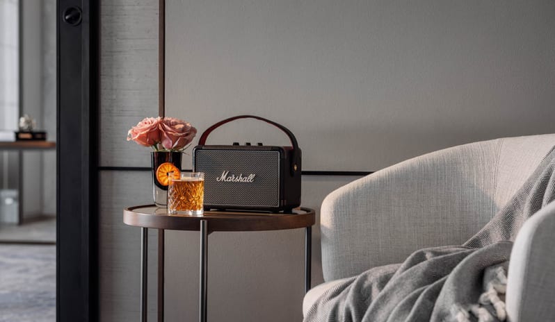 middle-east-holidays-dubai-one-only-royal-mirage-residence-spa-hotel - grand-za’abeel-room-double-queen-bedroom-music-box_drinks