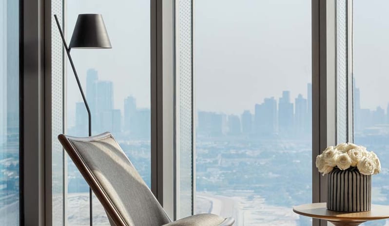 middle-east-holidays-dubai-one-only-royal-mirage-residence-spa-hotel - sanctuary-suite-livingroom-chair-vignette