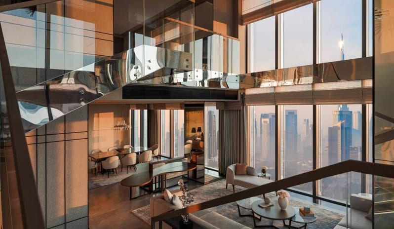 middle-east-holidays-dubai-one-only-royal-mirage-residence-spa-hotel - skyline-loft-living-dining-space