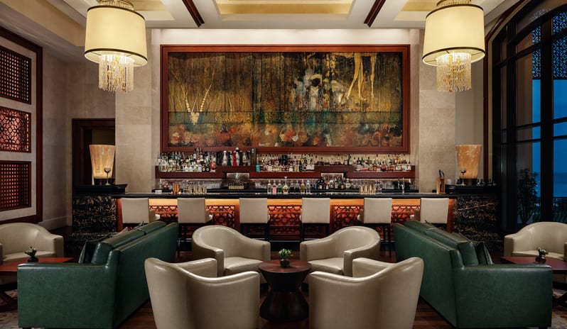 middle-east-holidays-abu-dhabi-st-regis-saadiyat-island-resort-hotel-the- manhattan-lounge