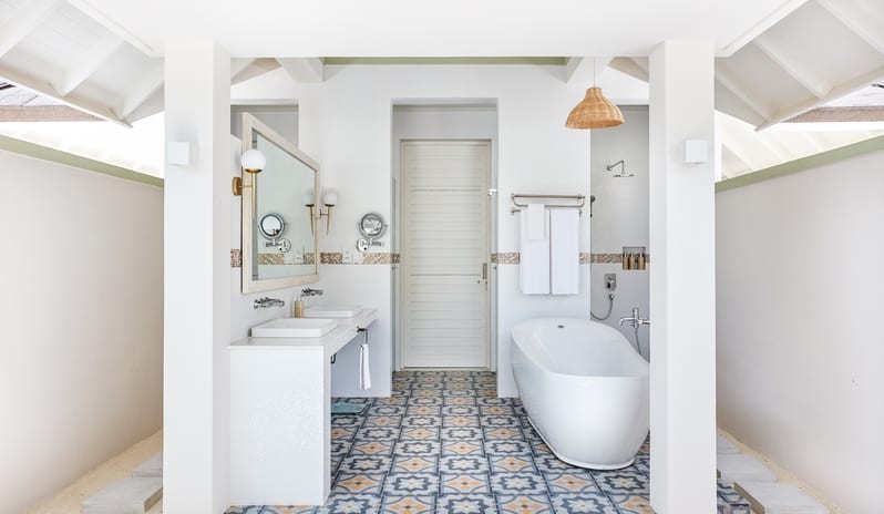 indian-ocean-holidays-maldives-sun-siyam-olhuveli-grand- beach-villa-with-pool