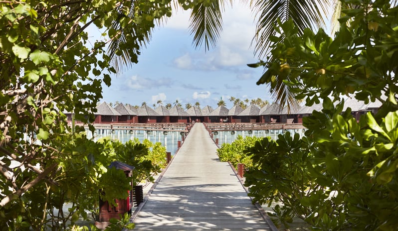 indian-ocean-holidays-maldives-sun-siyam-olhuveli-water-villa