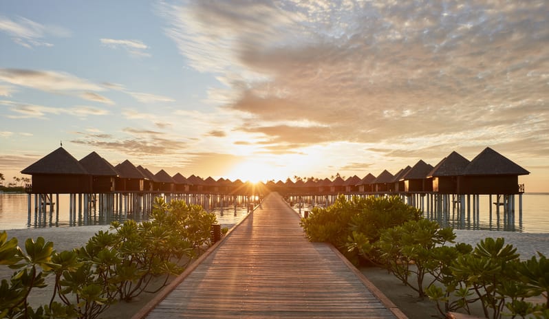 indian-ocean-holidays-maldives-sun-siyam-olhuveli-water-villa
