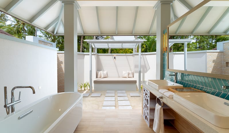 indian-ocean-holidays-maldives-sun-siyam-olhuveli-grand- beach-suite-with-pool