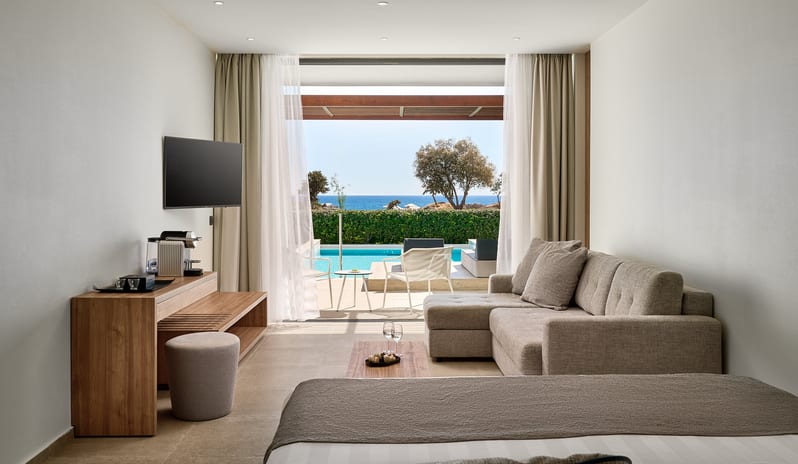 europe-holidays-greece-rhodes-gennadi-grand-resort-junior- suite-with-private-pool-beachfront