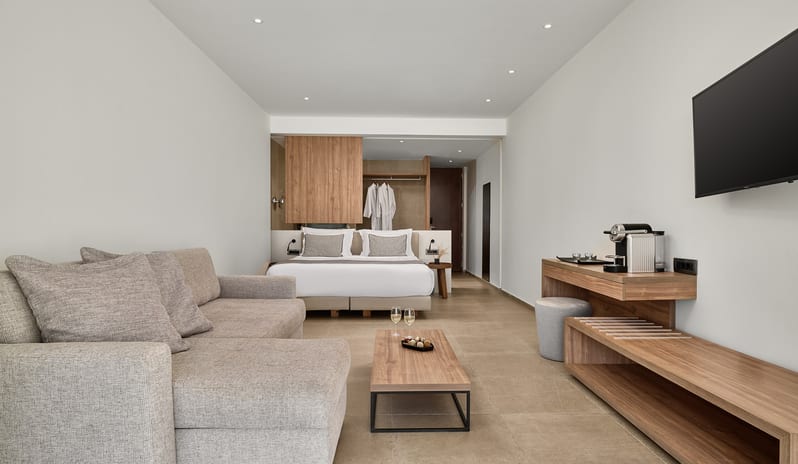 europe-holidays-greece-rhodes-gennadi-grand-resort-junior- suite-with-private-pool-beachfront