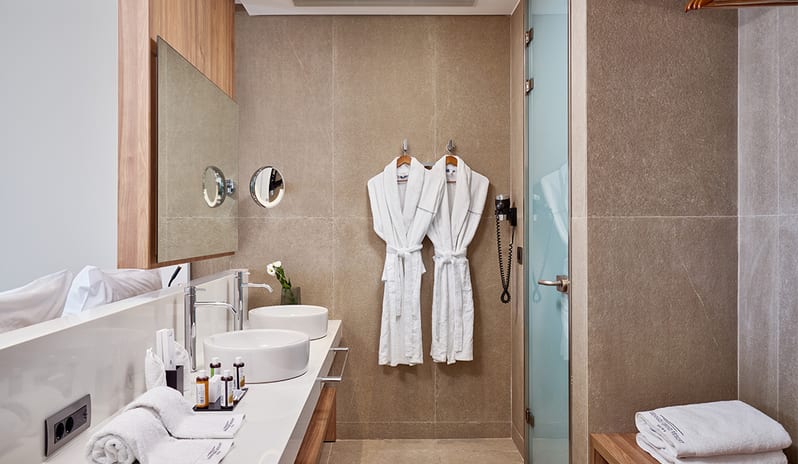 europe-holidays-greece-rhodes-gennadi-grand-resort-double- room-with-private-pool-garden-view