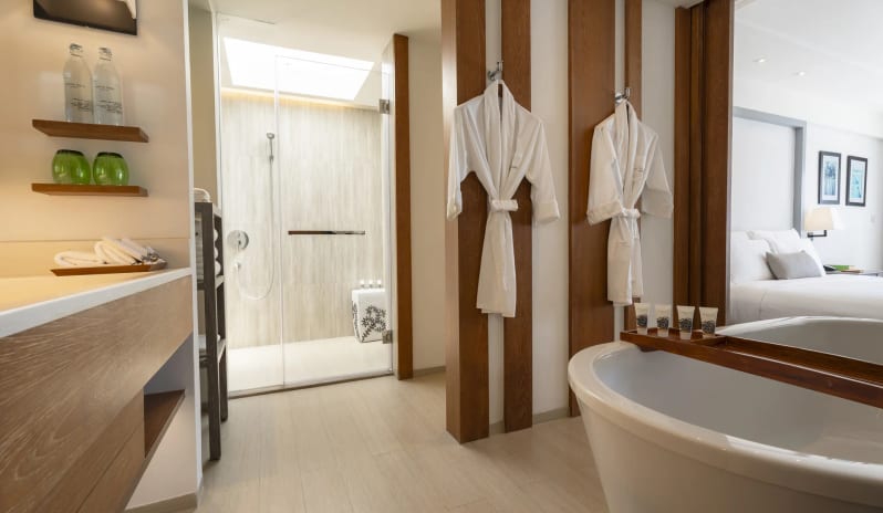 thailand-holidays-phuket-the-nai-harn-phuket-grand-ocean- view-room