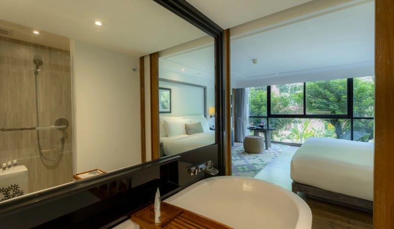 thailand-holidays-phuket-the-nai-harn-phuket-mountain-view