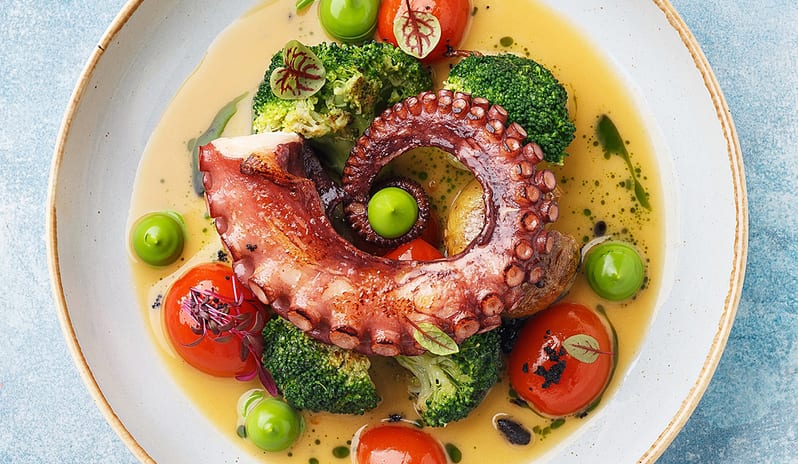 caribbean-holidays-barbados-royalton-vessence-barbados-waves