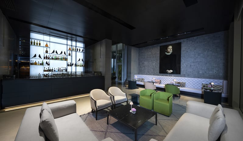 middle-east-holidays-ajman-al-zorah-beach-resort-vinesse- bar