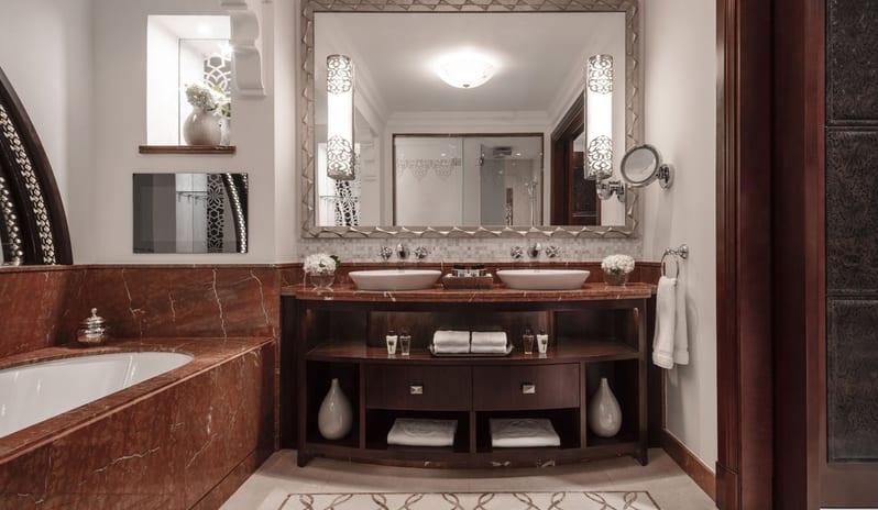 middle-east-holidays-dubai-one-only-royal-mirage-palace- two-bedroom-executive-suite