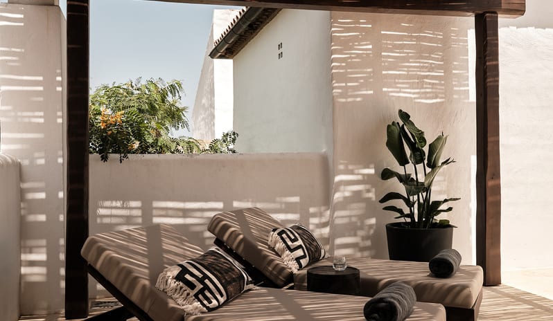 europe-holidays-spain-costa-del-sol-oku-andalusia-roof- terrace-sea-view