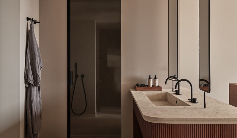 europe-holidays-spain-costa-del-sol-oku-andalusia-suite- garden-view