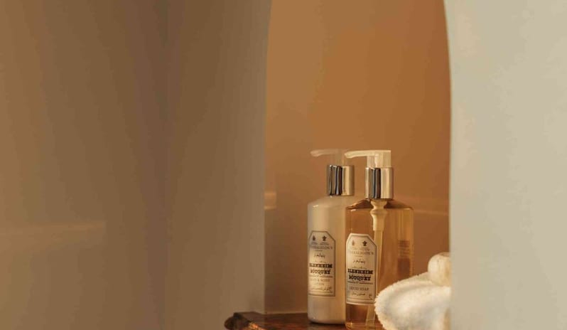 middle-east-holidays-dubai-one-only-royal-mirage-arabian- court-one-bedroom-prince-suite