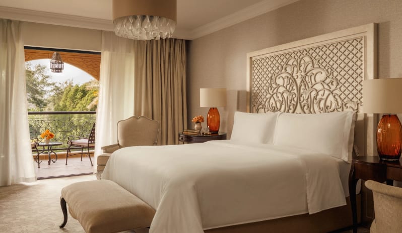 middle-east-holidays-dubai-one-only-royal-mirage-arabian- court-one-bedroom-executive-suite