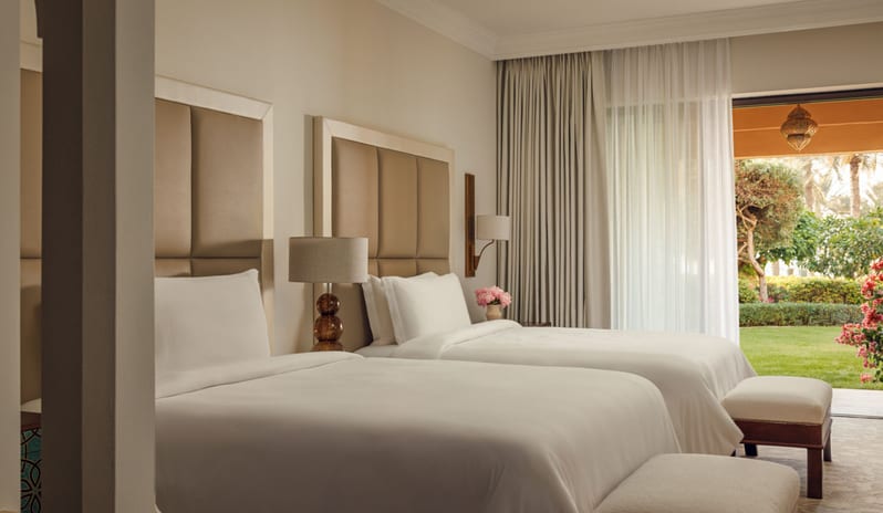 middle-east-holidays-dubai-one-only-royal-mirage-residence- prestige-room