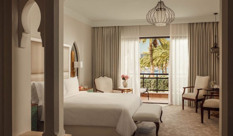 middle-east-holidays-dubai-one-only-royal-mirage-residence- prestige-room