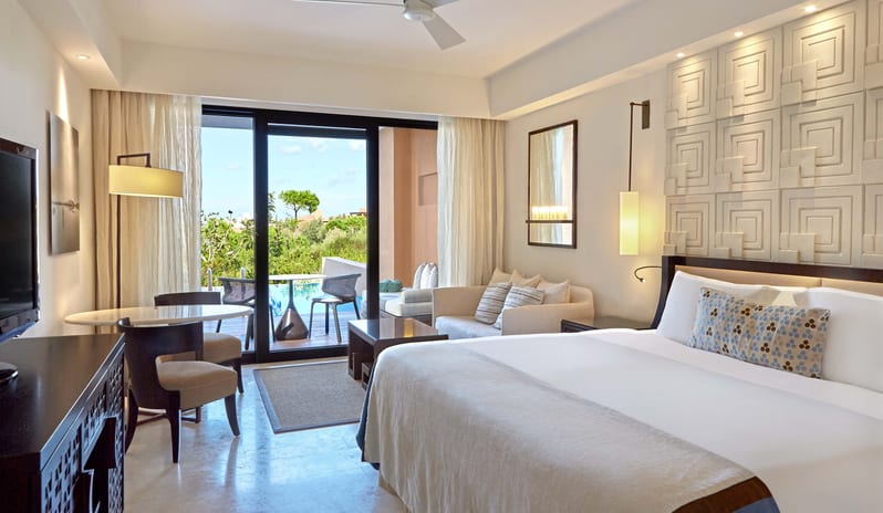 europe-holidays-greece-costa-navarino-the-romanos-a-luxury-collection-resort-costa-navarino-infinity-garden-view- room