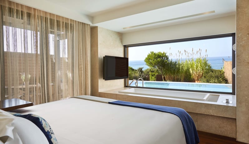 europe-holidays-greece-costa-navarino-the-romanos-a-luxury-collection-resort-costa-navarino-premium-grand-infinity-suite-sea-front