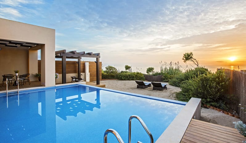 europe-holidays-greece-costa-navarino-the-romanos-a-luxury-collection-resort-costa-navarino-master-infinity-villa