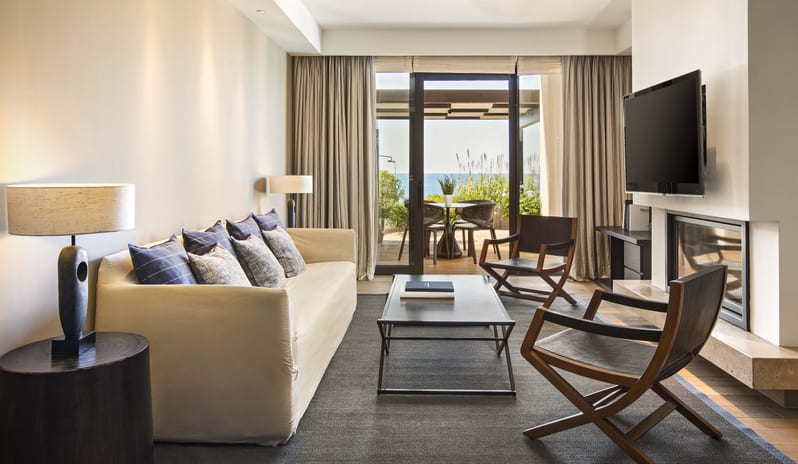 europe-holidays-greece-costa-navarino-the-romanos-a-luxury-collection-resort-costa-navarino-master-infinity-villa