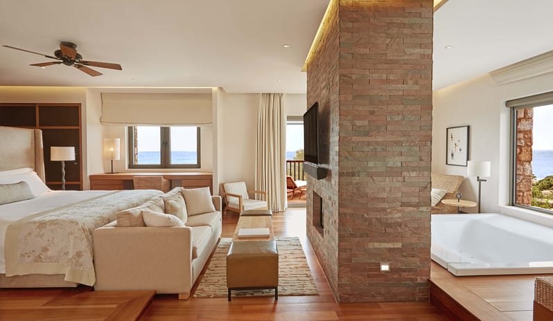 europe-holidays-greece-costa-navarino-the-romanos-a-luxury-collection-resort-costa-navarino-royal-villa-methoni