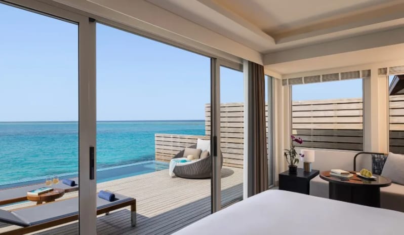 indian-ocean-holidays-maldives-avani-fares-maldives-resort-overwater-pool-villa