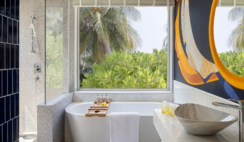 indian-ocean-holidays-maldives-avani-fares-maldives-resort-four-bedroom-beach-pavilion