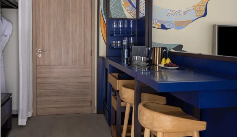 indian-ocean-holidays-maldives-avani-fares-maldives-resort-premium-ocean-view-room