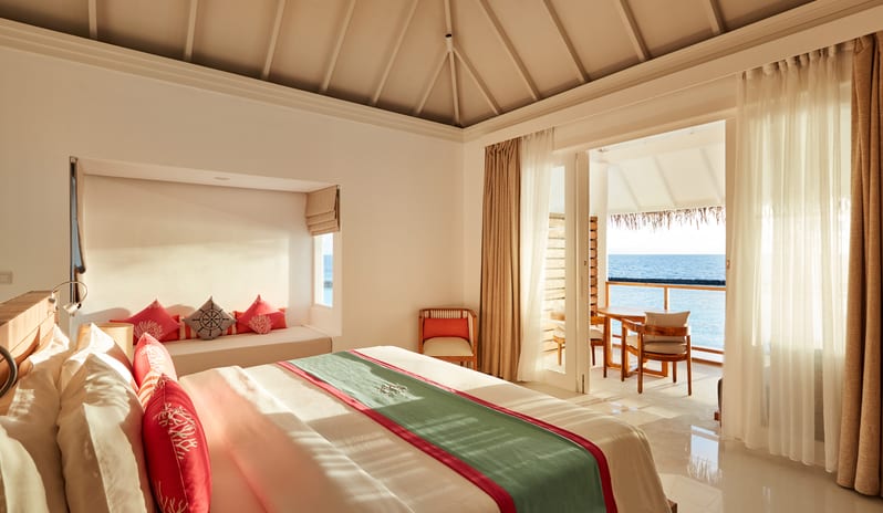 indian-ocean-holidays-maldives-sun-siyam-iru-veli-beach- residence-with-pool-(two-storey)