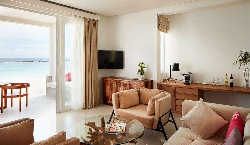 indian-ocean-holidays-maldives-sun-siyam-iru-veli-beach- residence-with-pool-(two-storey)