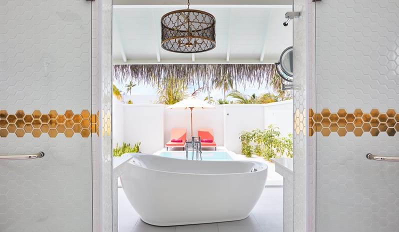 indian-ocean-holidays-maldives-sun-siyam-iru-veli-beach- residence-with-pool-(two-storey)