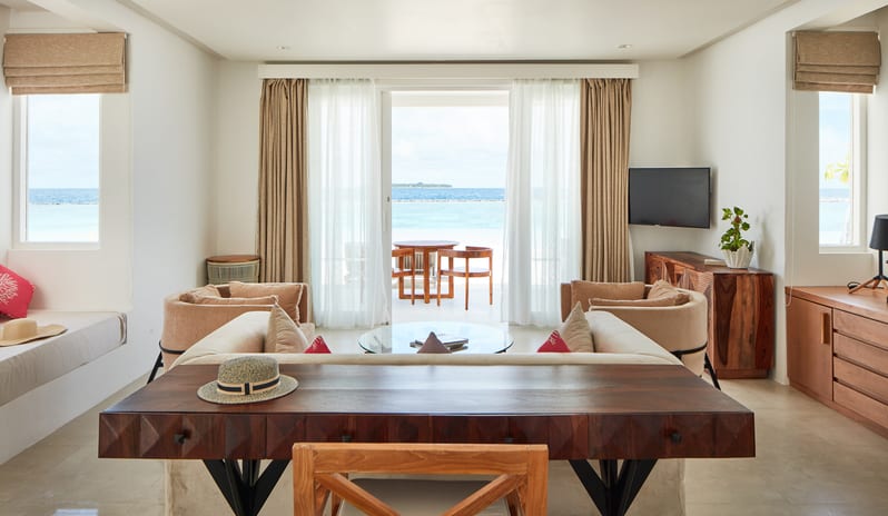 indian-ocean-holidays-maldives-sun-siyam-iru-veli-beach- residence-with-pool-(two-storey)