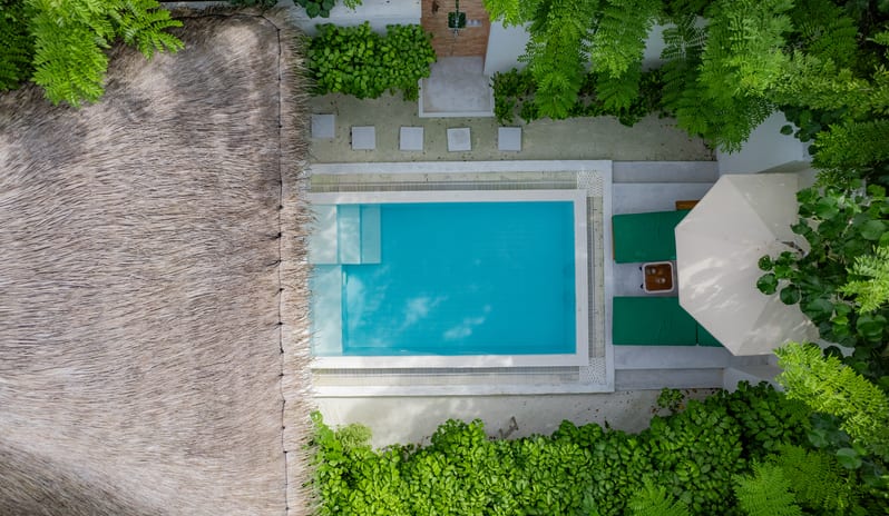 indian-ocean-holidays-maldives-sun-siyam-iru-veli-beach- residence-with-pool-(two-storey)