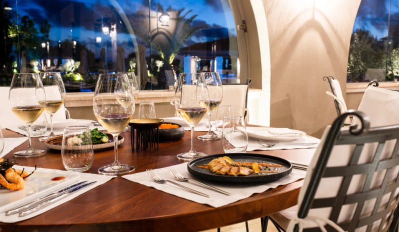 europe-holidays/greece/costa-navarino/the-romanos-a-luxury-collection-resort-costa-navarino-armyra-by-papaioannou