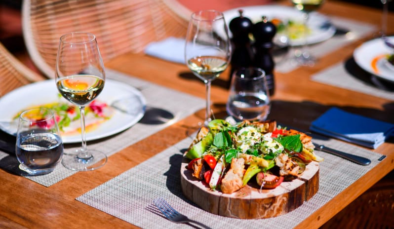 The Romanos, a Luxury Collection Resort, Costa Navarino-kooc -taverna-secrets