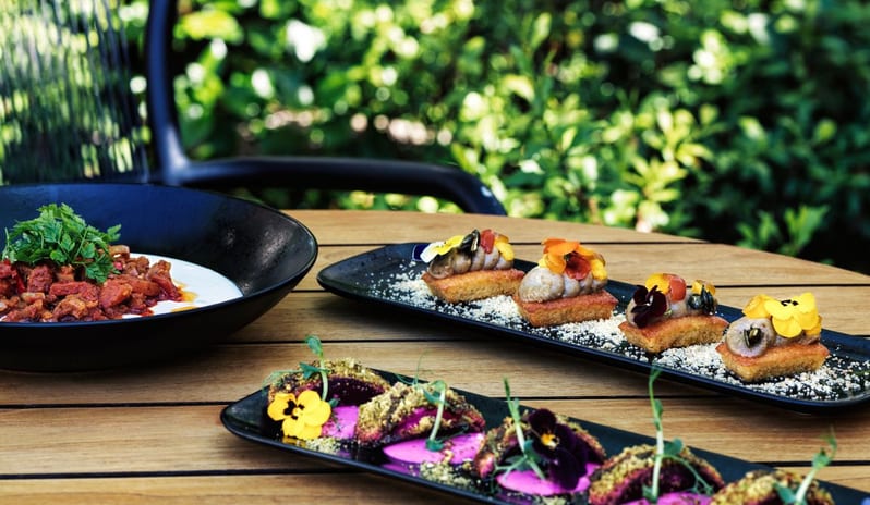 europe-holidays-greece-costa-navarino-the-romanos-a-luxury-collection-resort-costa-navarino-1827-gastrobar