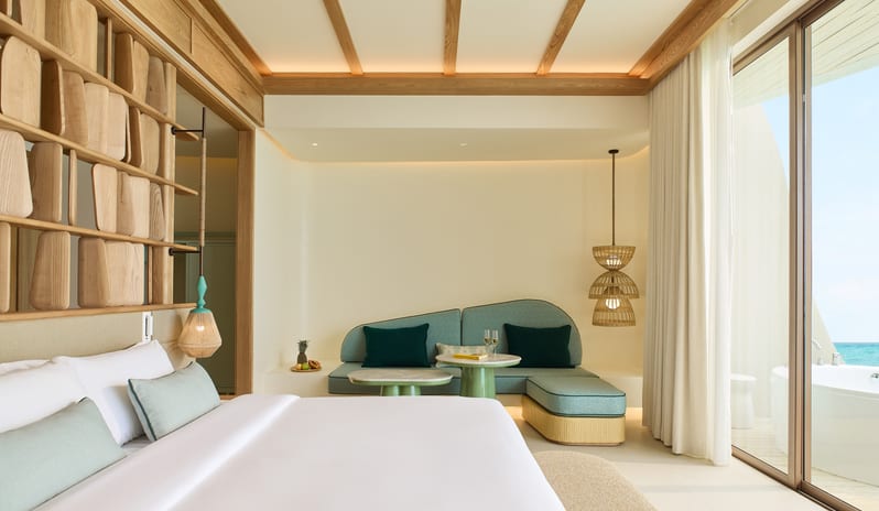 indian-ocean-holidays-maldives-centara-grand-lagoon-maldives-one-bedroom-overwater-villa-with-jacuzzi