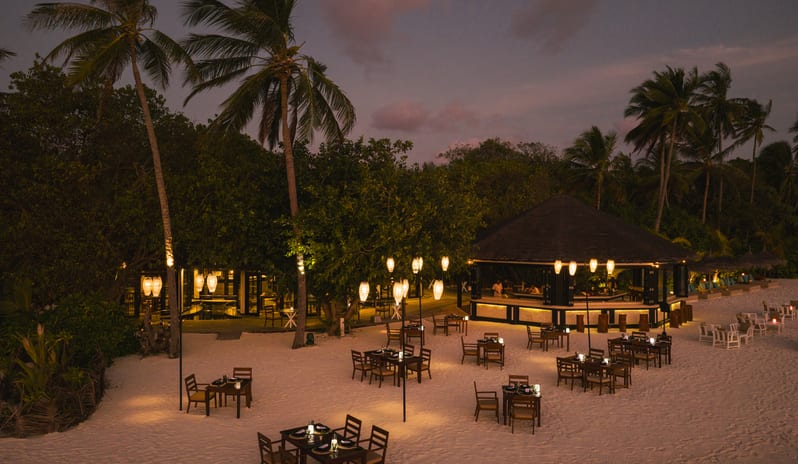 indian-ocean-holidays/maldives/sun-siyam-iru-fushi-hotel-islander’s-grill
