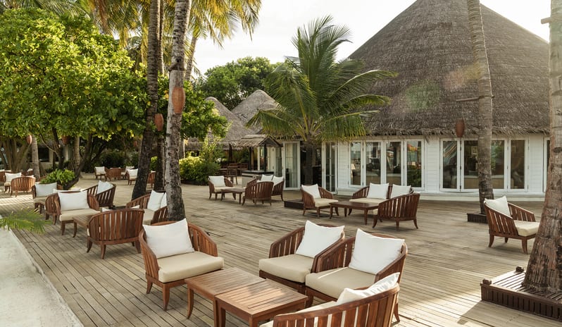 indian-ocean-holidays/maldives/sun-siyam-iru-fushi-hotel-waters-edge