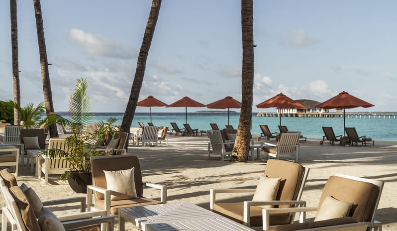 indian-ocean-holidays/maldives/sun-siyam-iru-fushi-hotel-waters-edge