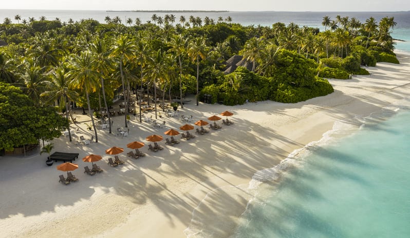 indian-ocean-holidays/maldives/sun-siyam-iru-fushi-hotel-waters-edge