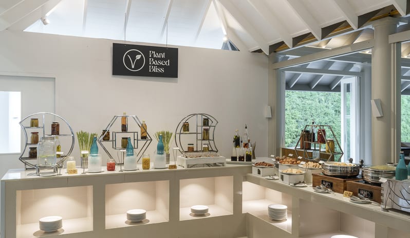 sunsiyam-olhuveli-malaafaiy-buffet-restaurant-interior-exterior-2086