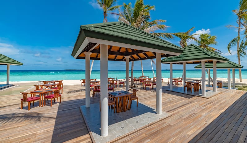 indian-ocean-holidays-maldives-siyam-world-maldives-the- wahoo-grill